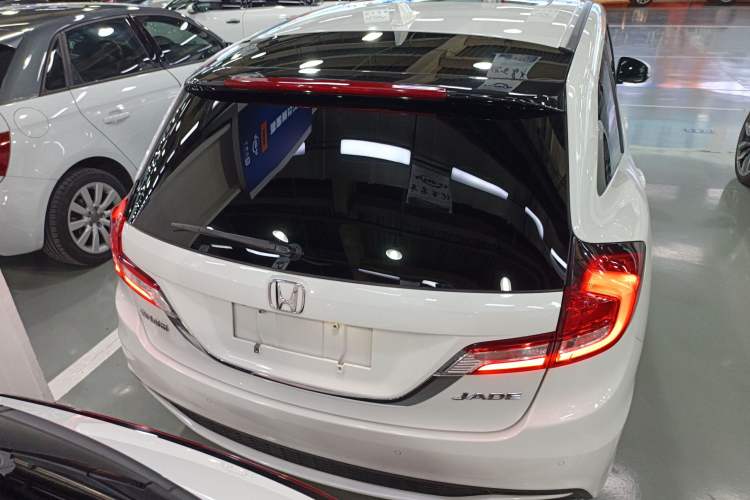 Used Honda Jade 2020 1.8L automatic Comfort version
