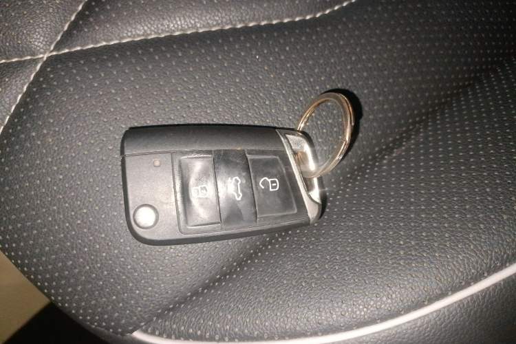 Used Volkswagen Tiguan L 2022 330TSI Automatic Two-Wheel Drive R-Line Enhanced Edition
