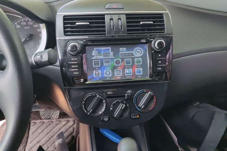 Used Nissan Tiida 2011 1.6L CVT Comfort Model
