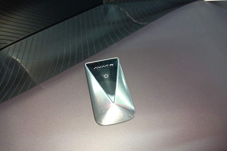 Used  07 2024 Max Extended-Range Exploration Edition
