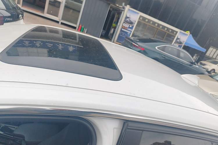 Used BMW 3 Series 2017 320Li Fashion Model
