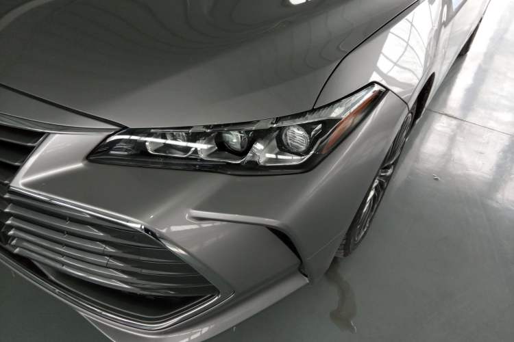 Used Toyota Avalon 2019 2.5L Touring Premium Version China VI Standard
