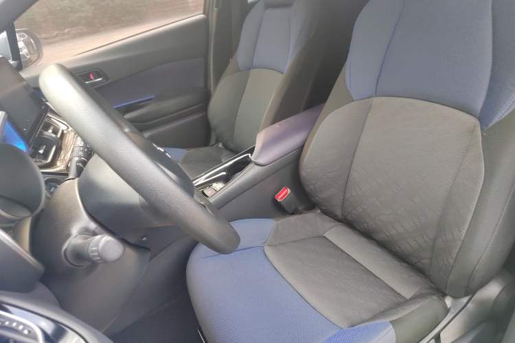 Used Toyota C-HR 2018 2.0L Leading Edition China V-standard
