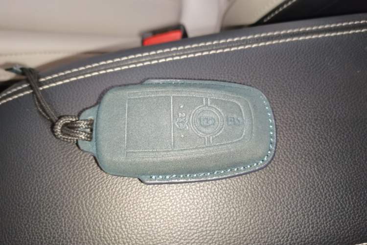 Used Ford Escape 2024 EcoBoost 245 Two-Wheel-Drive Titanium Edition