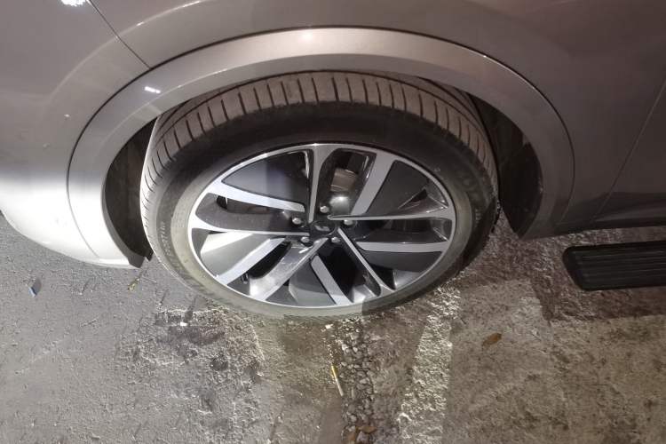 Used Li Auto L9 2022 Max model