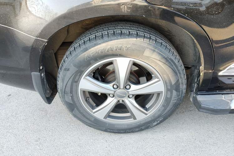 Used Haval H6 2015 Upgraded Model 1.5T Manual Two-Wheel Drive Elite Version