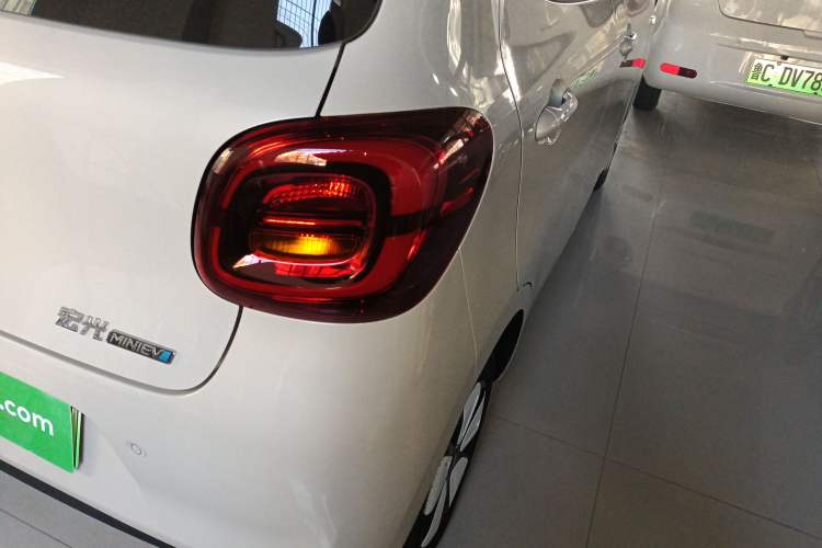 Used Wuling Hongguang MINIEV 2025 Four-Door Version Advanced Edition
