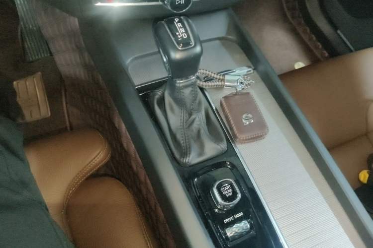 Used Volvo XC60 2021 T5 4x4 Smart Luxury Edition
