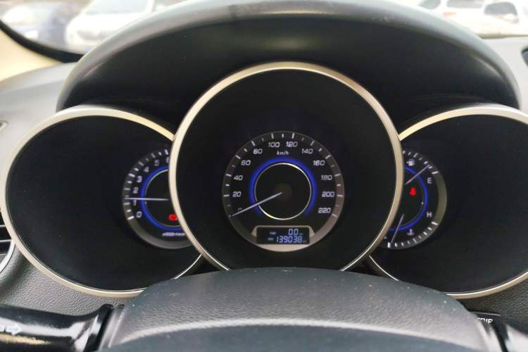 Used Changan Eado 2015 1.6L Manual Luxury Model China V Standard
