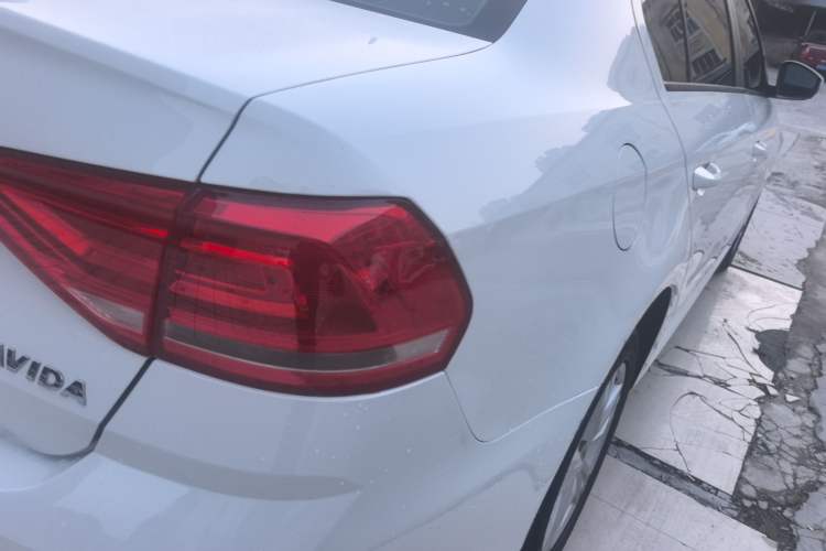 Used Volkswagen Lavida 2017 1.6L Automatic Fashion Edition