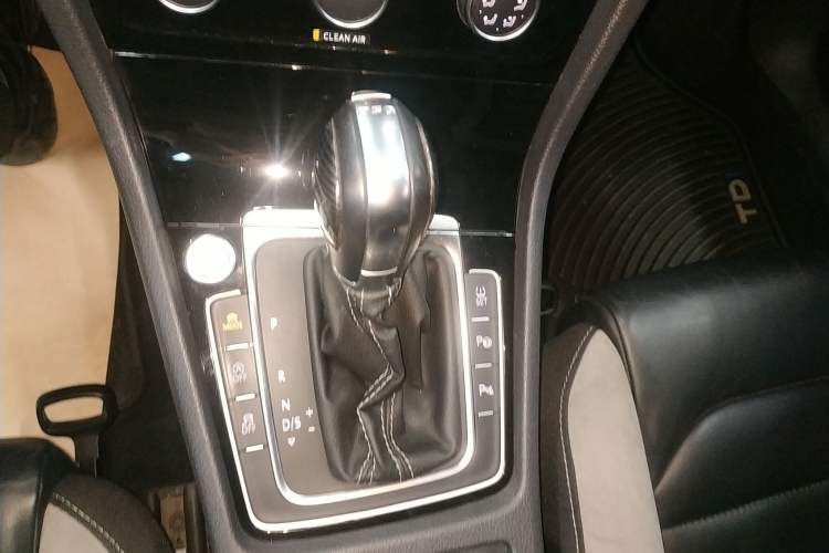 Used Volkswagen Golf 2018 280TSI Automatic R-Line Model
