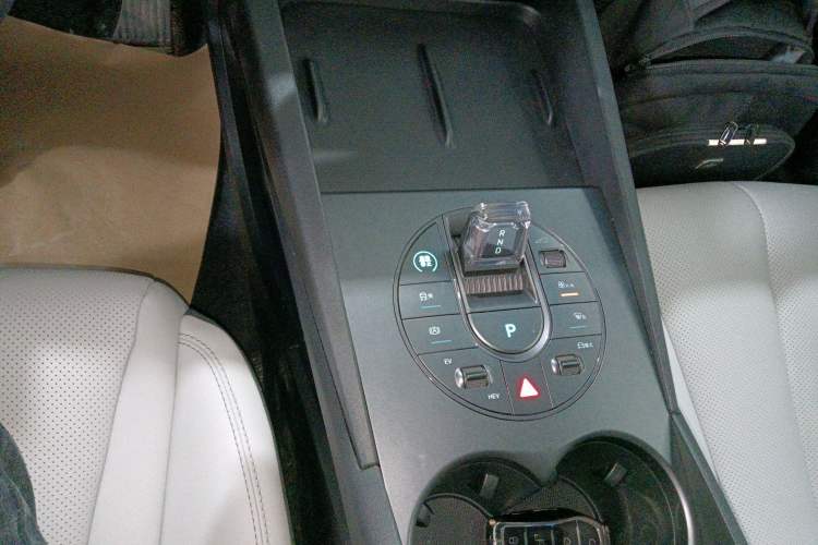 Used BYD Seal 06 New Energy 2024 DM-i 80KM Luxury Model
