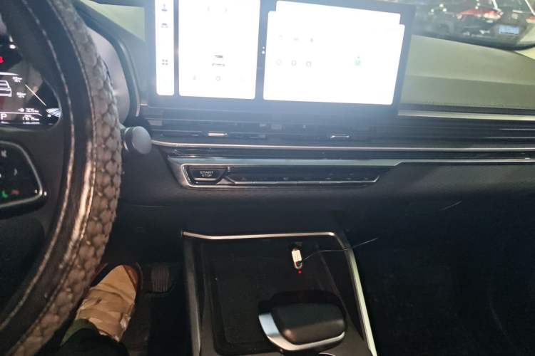 Used Geely Auto Emgrand 2023 4th Generation Champion Edition 1.5L CVT Prestige Model