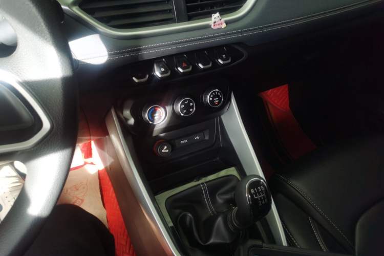 Used Baojun 530 2018 1.5T Manual Comfort Model China V Standard
