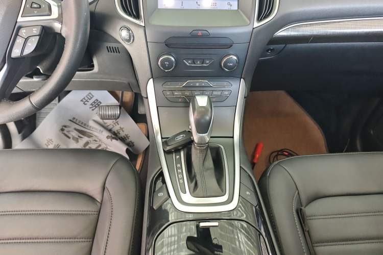 Used Ford Edge 2018 EcoBoost 245 Two-Wheel-Drive Titanium 7-Seater China V Standard
