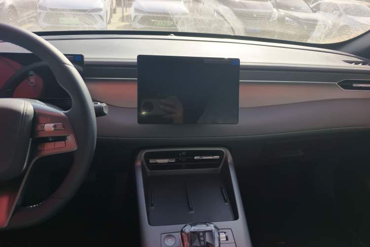 Used BYD Qin PLUS 2025 DM-i Smart Drive 55KM Leading Model
