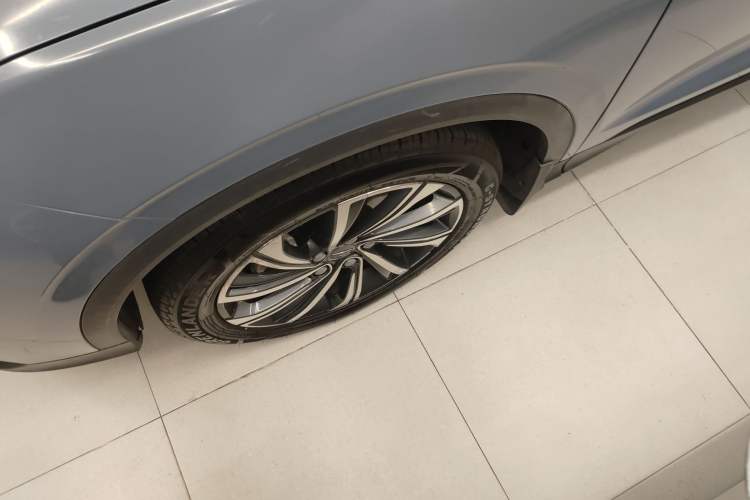 Used Geely Auto Coolray 2019 260T DCT Explorer China V Standard