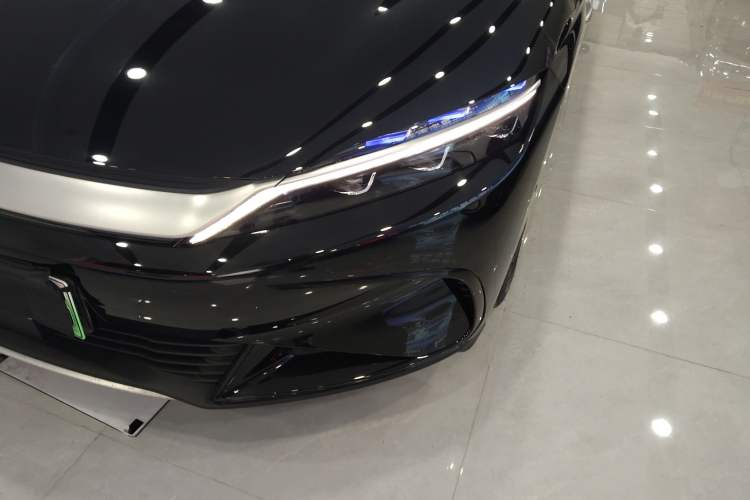 Used BYD Han 2025 EV with 701 km of Laser Radar-Enabled Intelligent Driving
