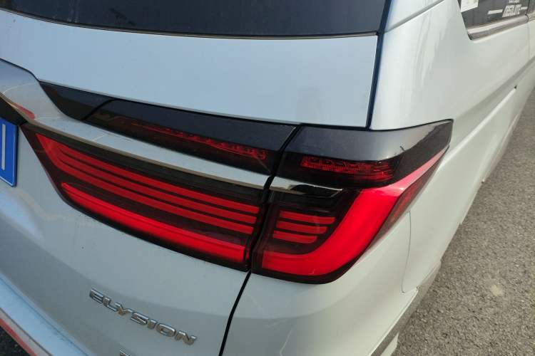 Used Honda Elysion 2024 2.0L eHEV Luxury Edition