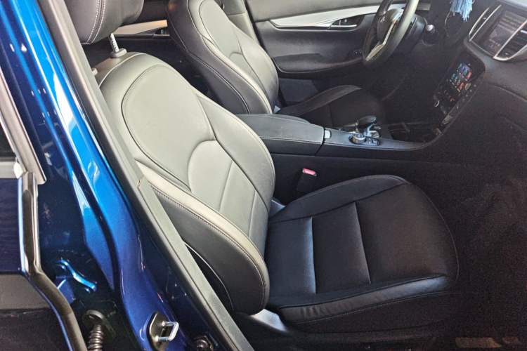 Used Infiniti QX50 2020 2.0T All-Wheel-Drive Elite Version
