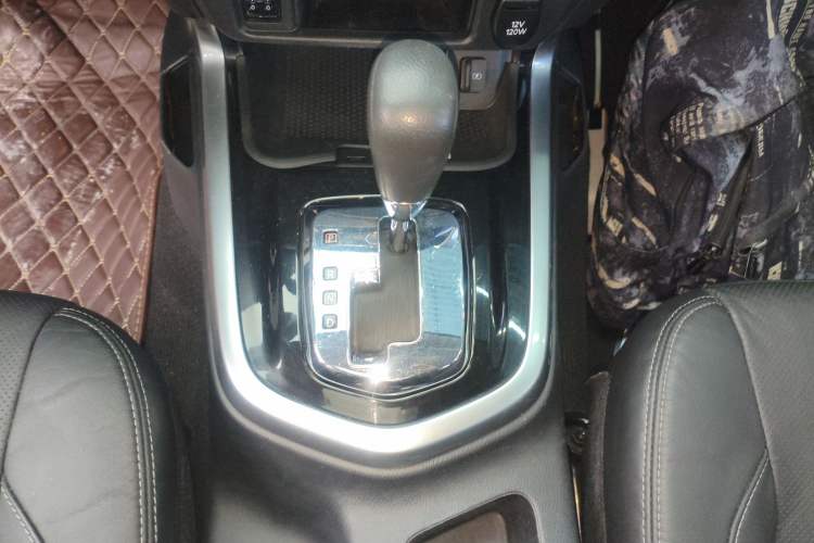 Used Nissan Terra 2018 2.5L Automatic 2WD Luxury Edition