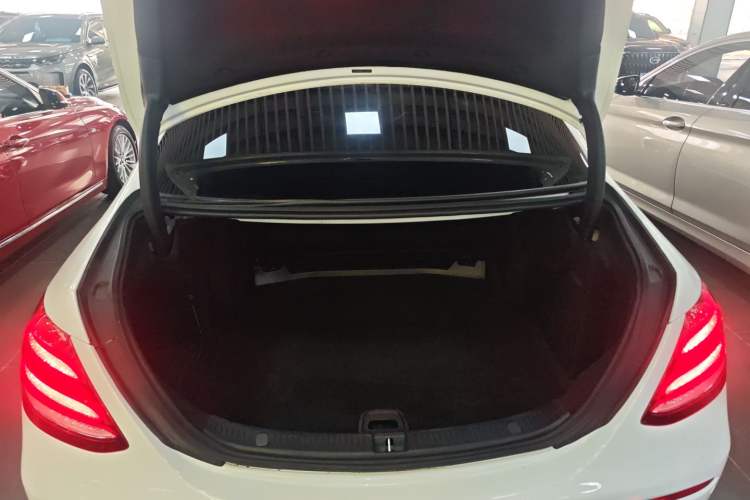 Used Mercedes-Benz E-Class 2019 E 300 L Sport Luxury Edition
