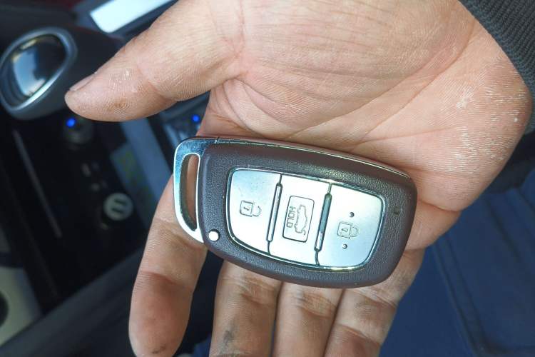 Used Hyundai Elantra 2016 1.6L Automatic ZhiXuan – Elite Version
