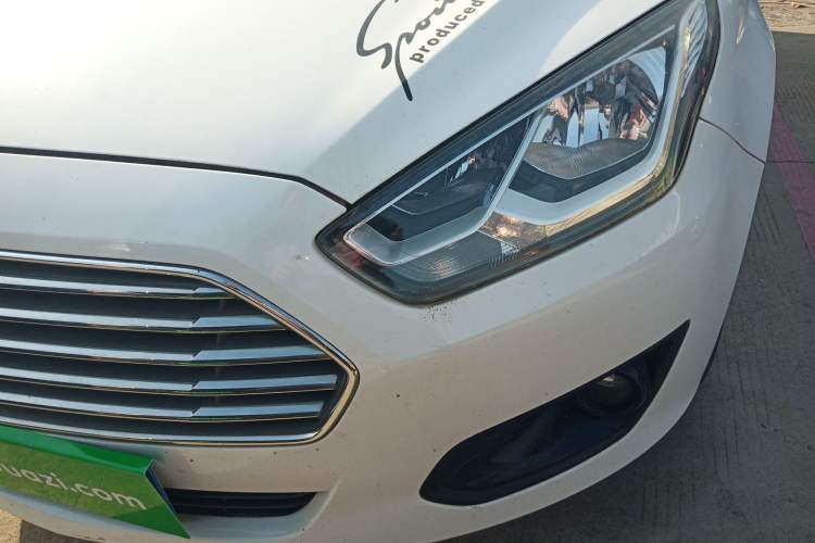 Used Ford Escort 2015 1.5L Automatic Comfort Model
