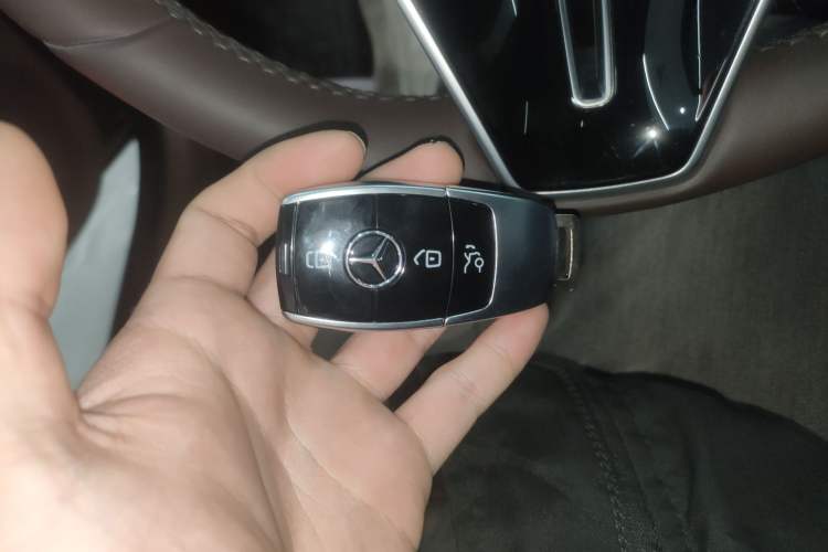 Used Mercedes-Benz E-Class 2023 Facelift E 260 L
