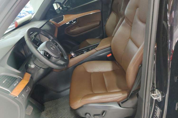 Used Volvo XC90 2021 B5 SmartDrive Luxury Edition 5-seater