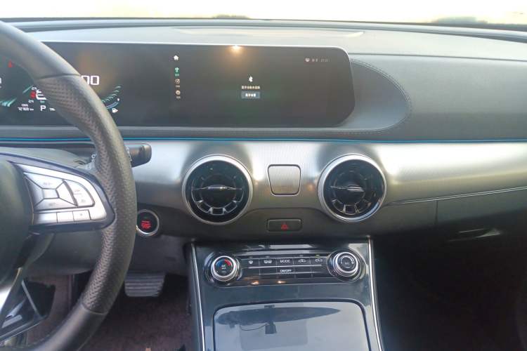 Used FORTHING T5 EVO 2021 1.5TD DCT Platinum Edition
