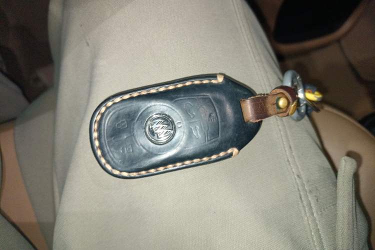 Used Buick GL8 2018 ES 28T Flagship Model China VI Standard
