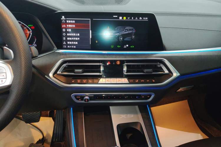 Used BMW X5 2022 Restyled xDrive 30Li Luxury Version M Sport Package