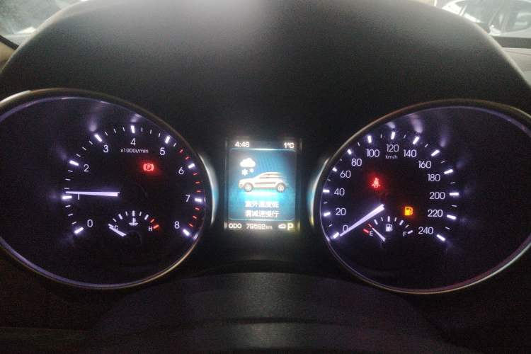 Used Haval H8 2015 2.0T Two-Wheel-Drive Elite Version