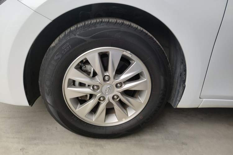 Used Hyundai Celesta 2018 1.6L Automatic GL Enjoyment Edition China VI compliant
