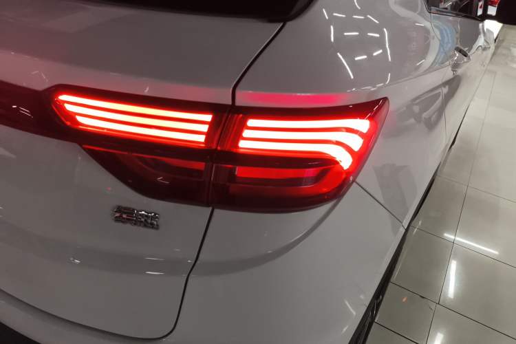 Used Geely Auto Coolray 2023 1.5T DCT Platinum Edition
