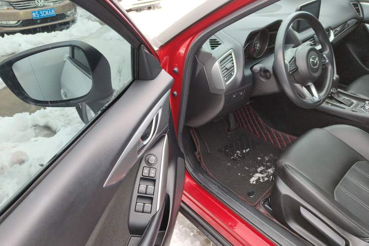 Used Mazda CX-4 2018 2.0L Automatic Two-Wheel Drive Blue Sky Dynamic Version China V Standard