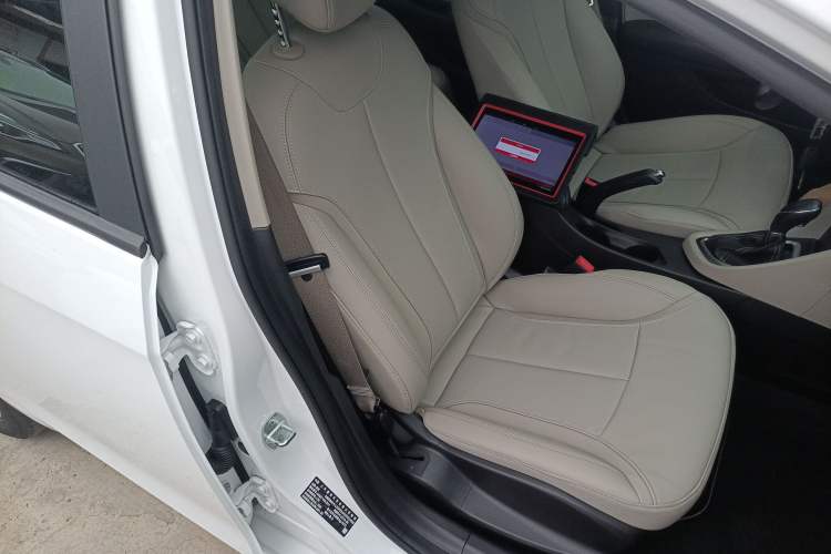 Used Buick GT 2019 15T Dual-Clutch Connected Elite Model China VI
