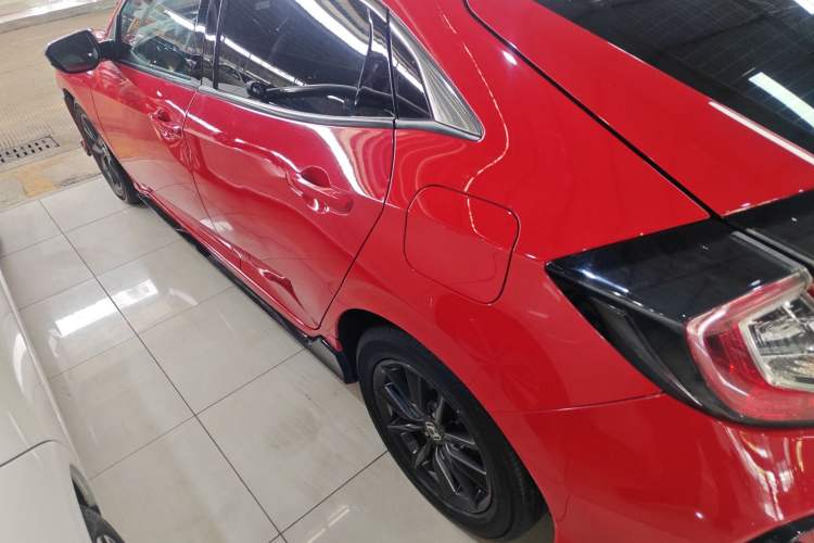 Used Honda Civic 2021 HATCHBACK 220TURBO CVT New Trendsetter
