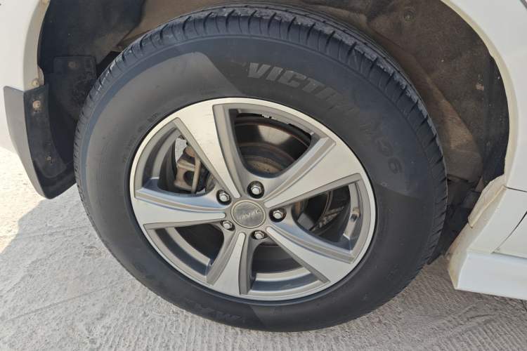 Used Haval H6 2016 Upgraded Model 1.5T Manual Two-Wheel Drive Elite Version
