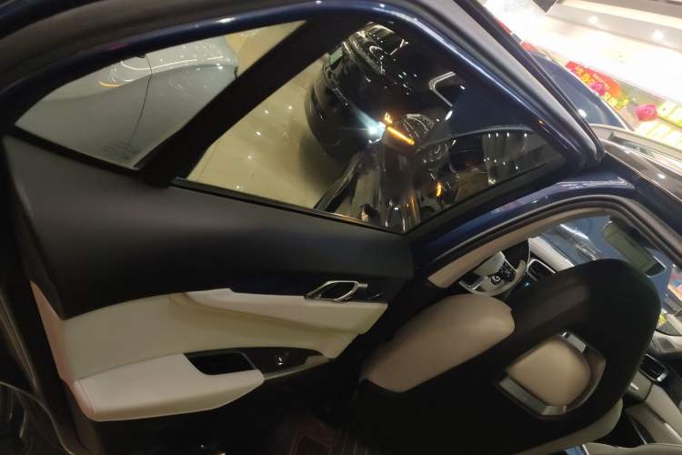 Used Lynk & Co 01 2019 2.0T Two-Wheel Drive Zhaopu Version China VI Standard