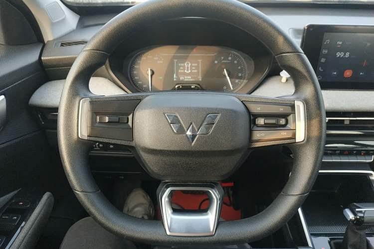 Used Wuling Alvez 2022 1.5L CVT Comfort Edition