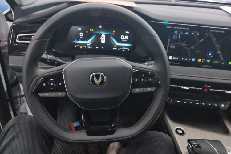 Used Changan X7 PLUS 2024 1.5T Automatic Luxury 7-Seater
