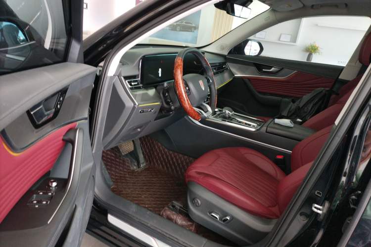 Used Hongqi HS5 2023 2.0T Four-Wheel Drive Flagship Pro Edition
