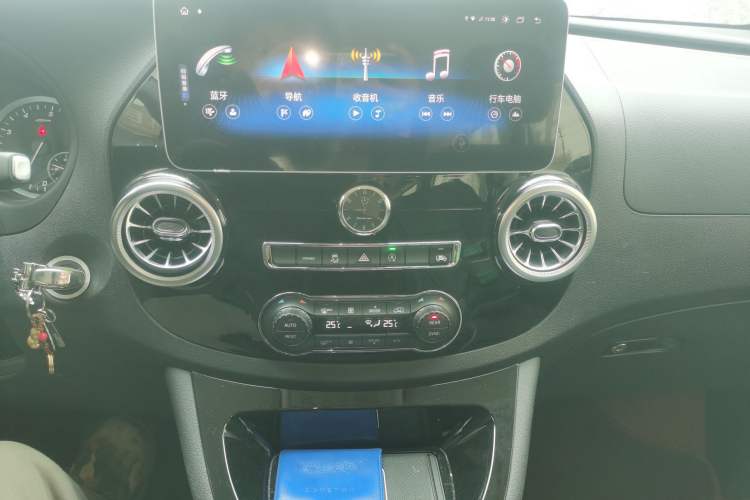 Used Mercedes-Benz Vito 2021 2.0T Elite Version 7 Seats