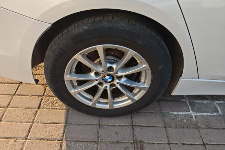 Used BMW 3 Series 2016 316i Fashion Model
