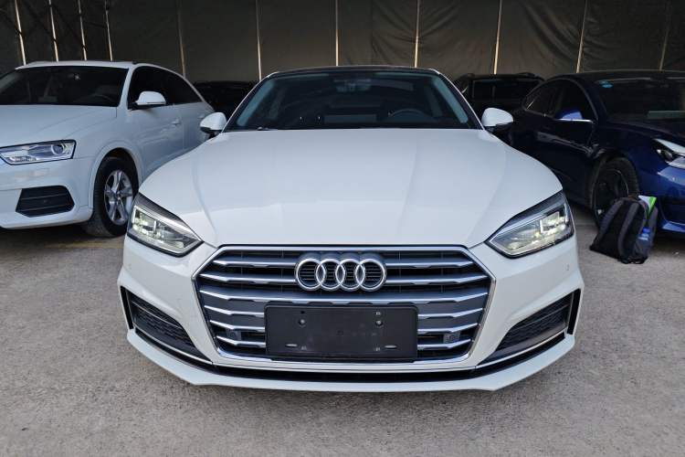Used Audi A5 2020 Coupe 40 TFSI Fashion Edition China VI Emission Standard
