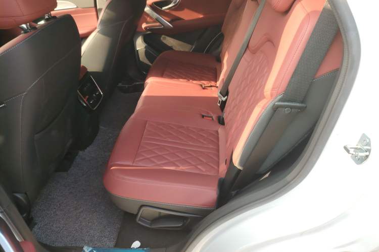 Used JETOUR X70 PLUS 2024 1.6T DCT Ultra-Comfort Edition 5 Seats