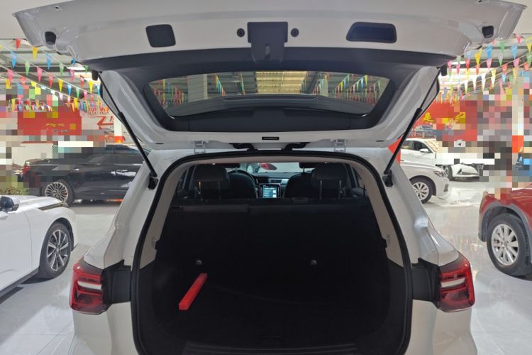 Used Roewe RX5 2025 PLUS 330TGI Automatic Trendsetting Smart Edition
