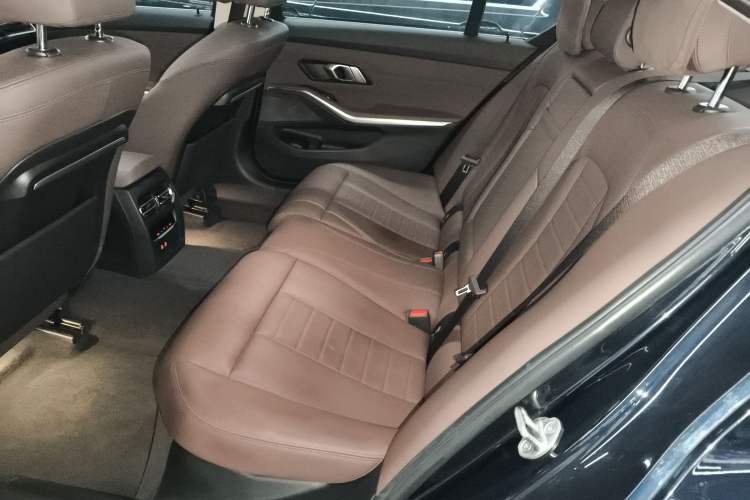 Used BMW 3 Series 2021 Second Facelift 320Li M Sport Package
